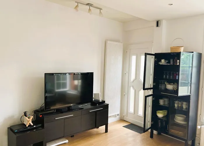 Semesterbostad Cosy Town House With Its Beautiful Terrace Deauville